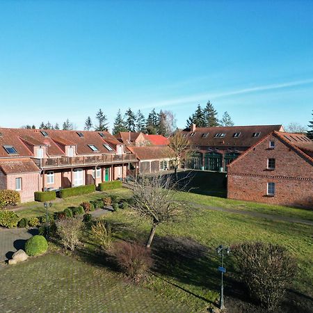 Ferienpark Mecklenburg Ziegendorf ภายนอก รูปภาพ