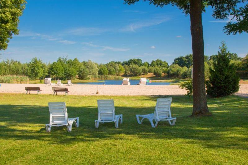 Ferienpark Mecklenburg Ziegendorf ภายนอก รูปภาพ