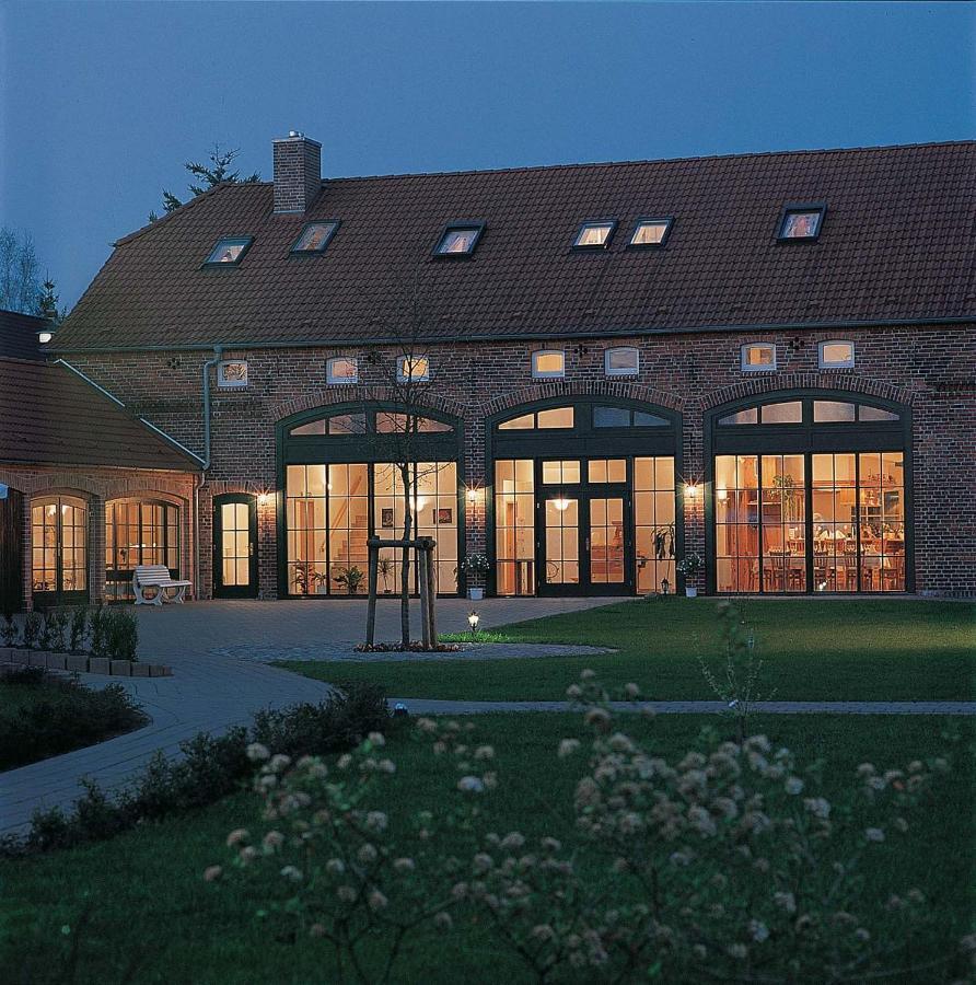 Ferienpark Mecklenburg Ziegendorf ภายนอก รูปภาพ